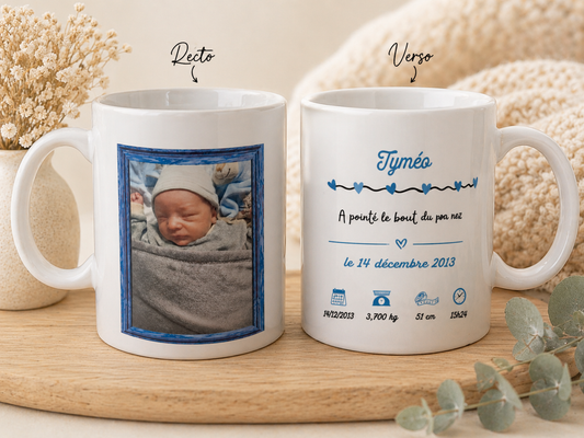 Pack naissance personnalisé avec mug photo bébé et magnet assorti contenant les informations de naissance.
