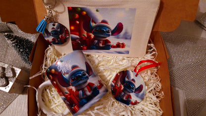 Coffret cadeau Noël personnalisé enfant mug porte clés décoration Heyl’Créations