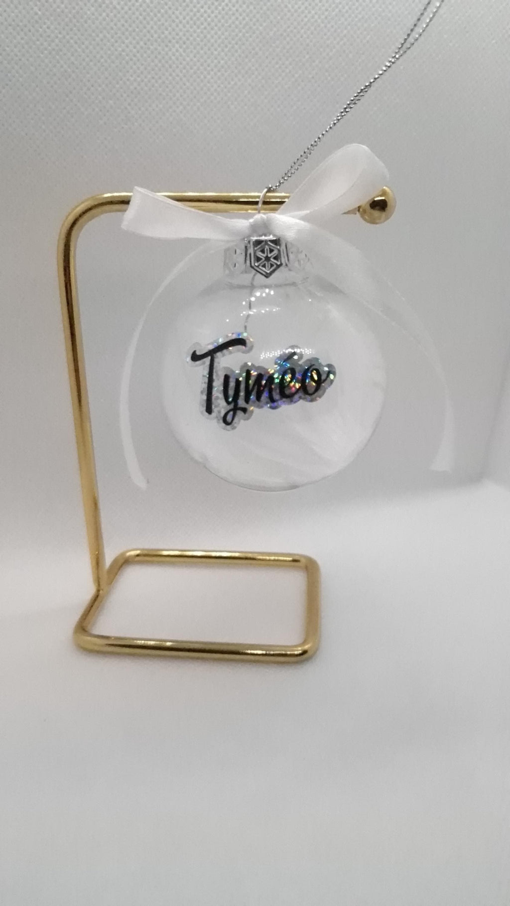 Boule de noël plume personnalisée avec prénom