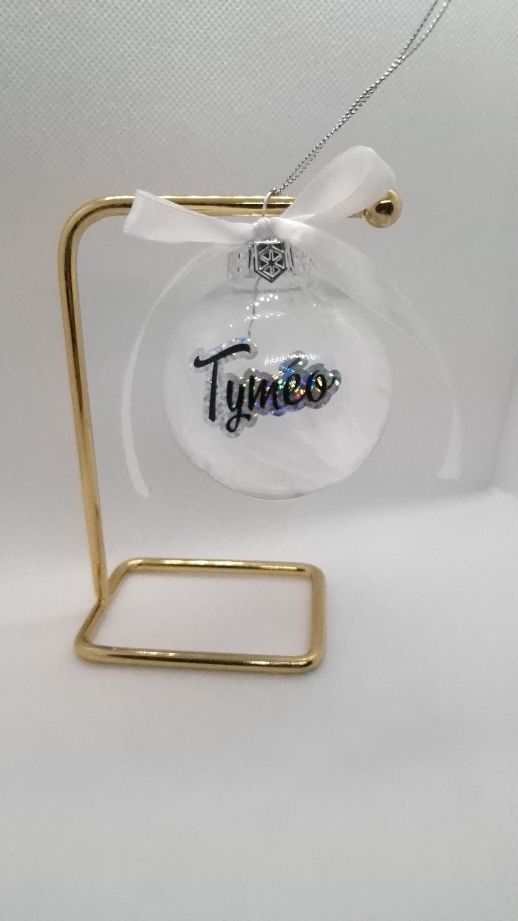 Boule de noël plume personnalisée avec prénom