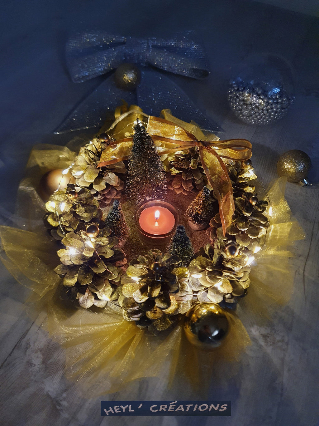 Centre de table couleur or avec guirlande Led intégrée