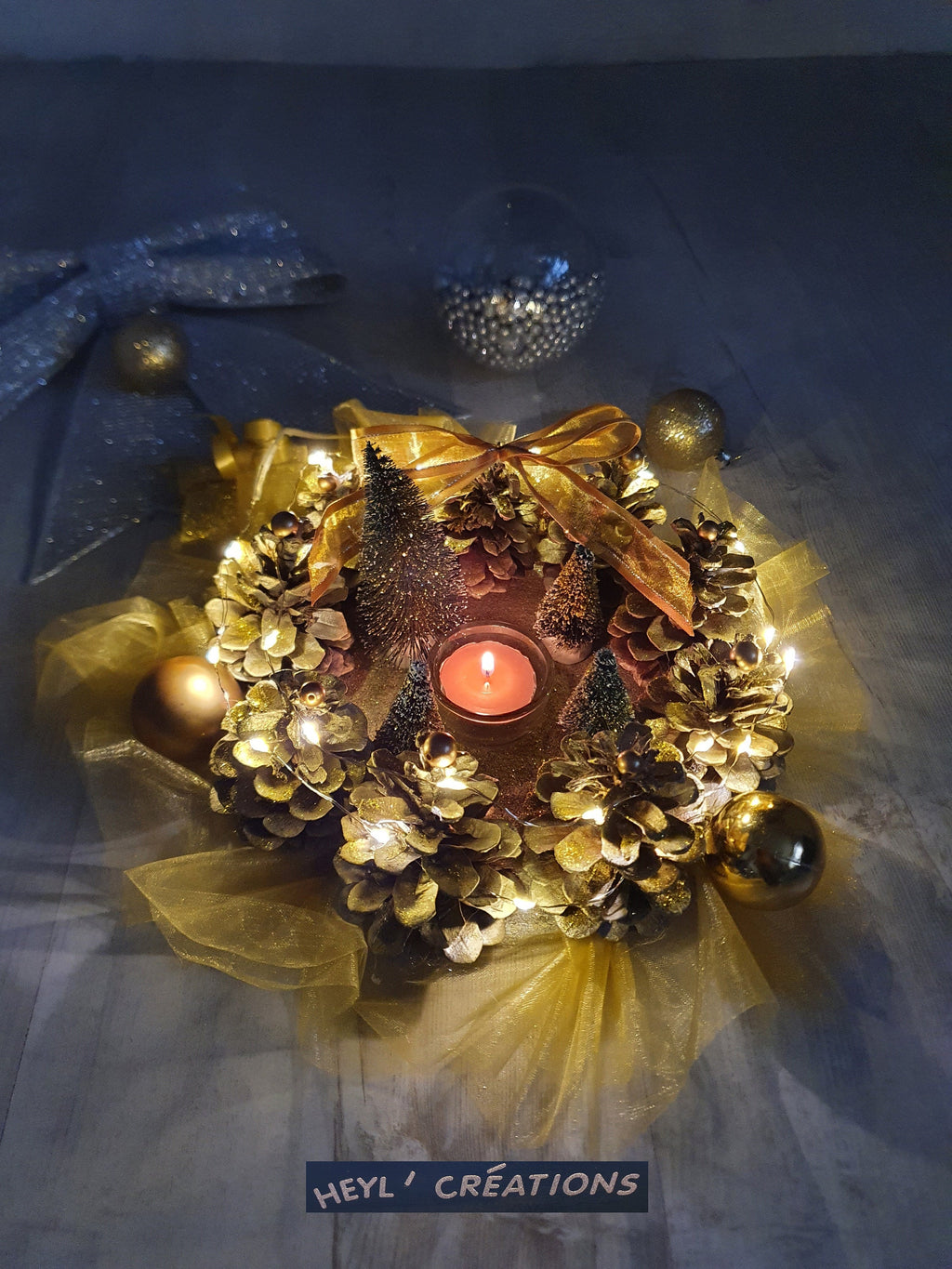 Centre de table couleur or avec guirlande Led intégrée