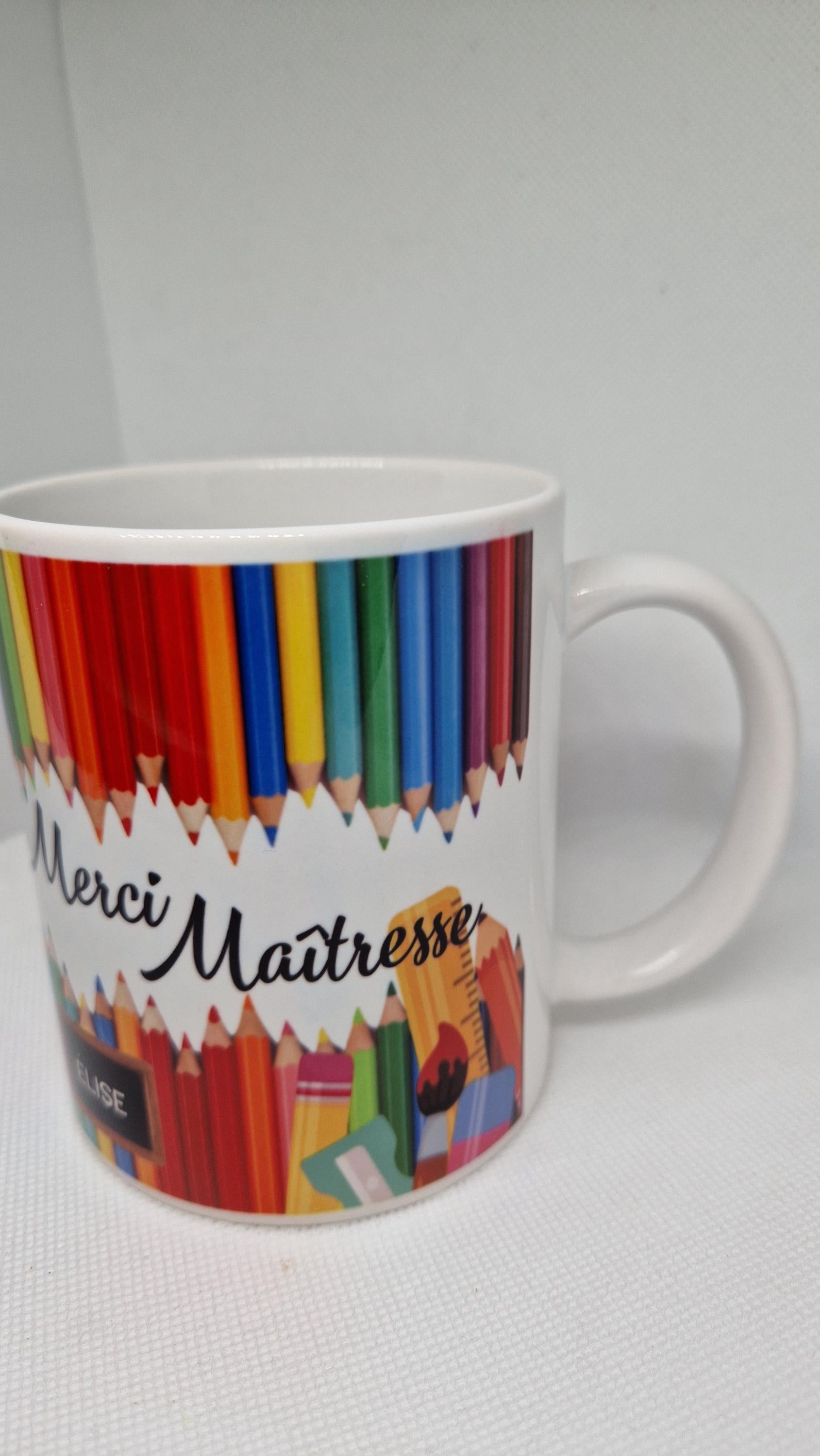 Mug maîtresse personnalisé cadeau fin année scolaire prénom enfant Heyl’Créations