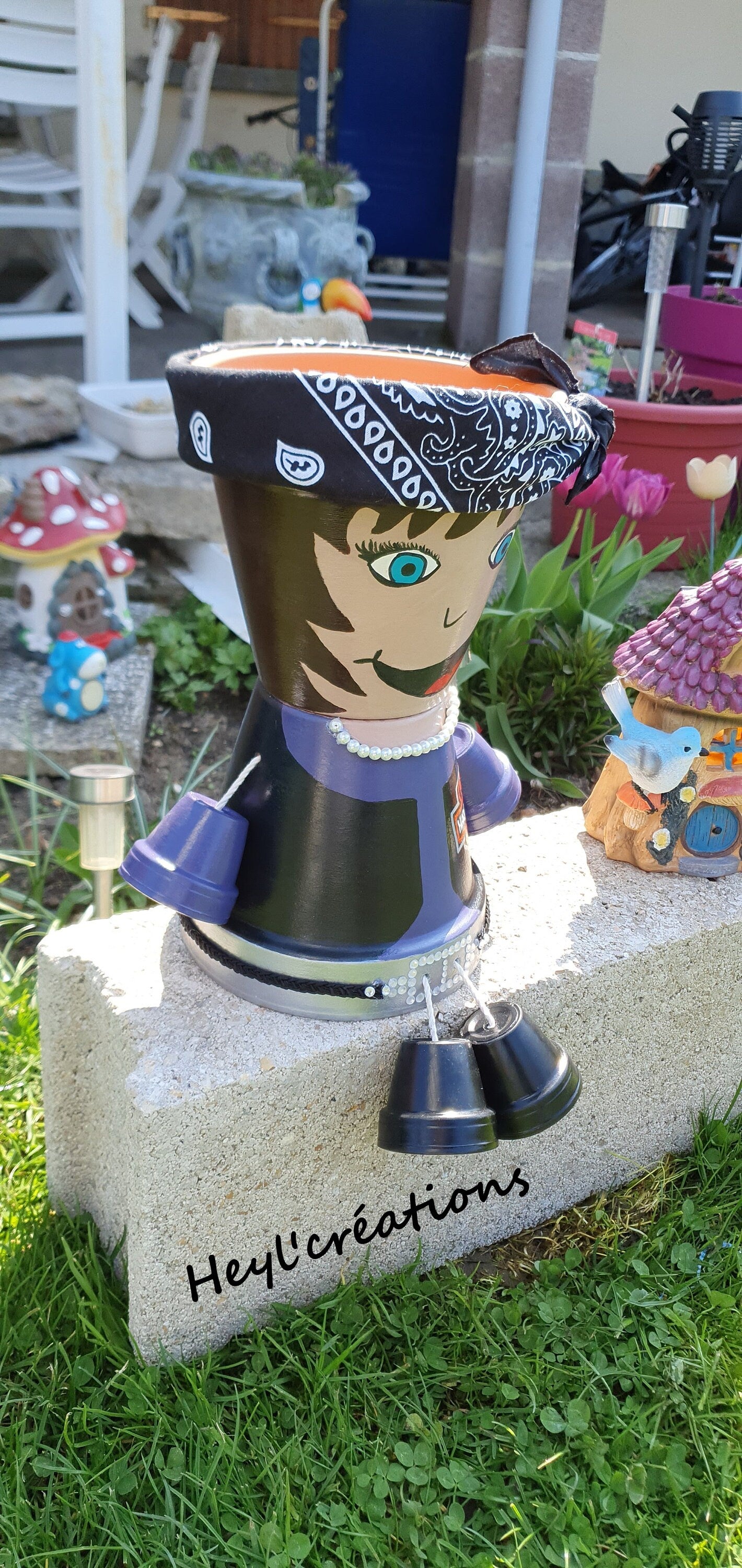 Cache-pot personnage personnalisé style motard décoration artisanale Heyl’Créations