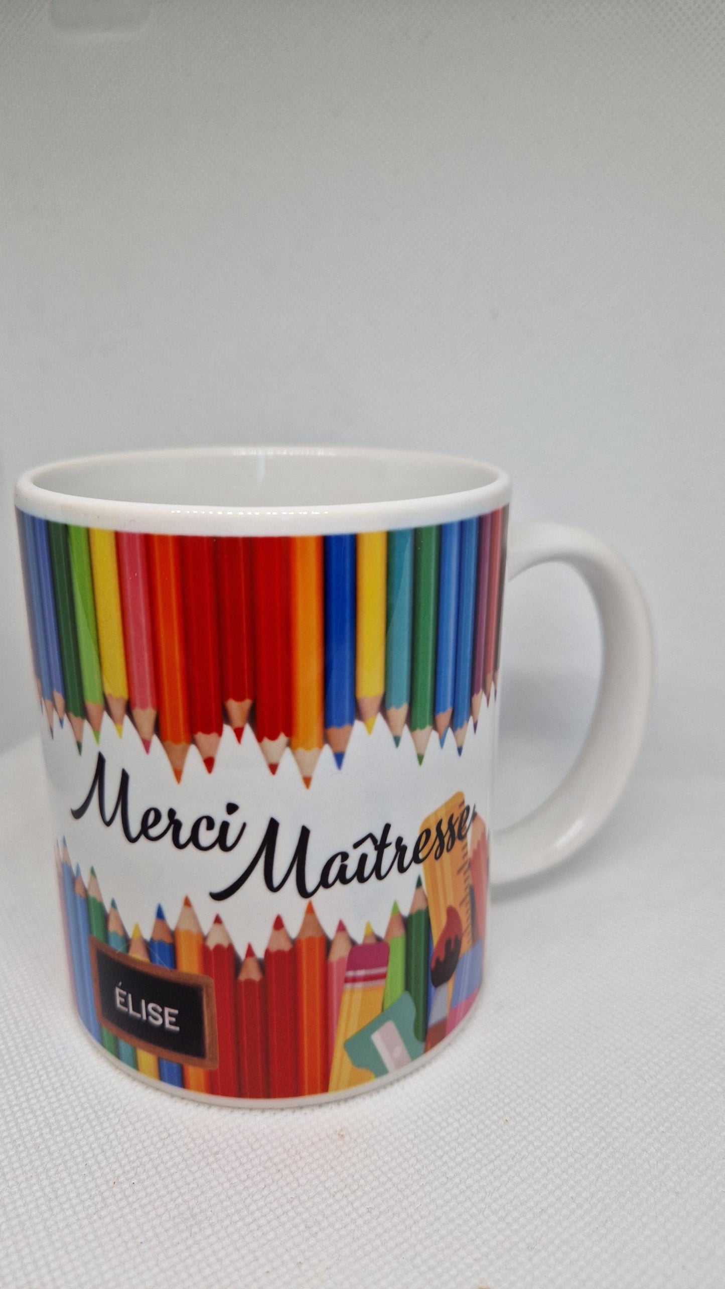 Mug maîtresse personnalisé cadeau fin année scolaire prénom enfant Heyl’Créations