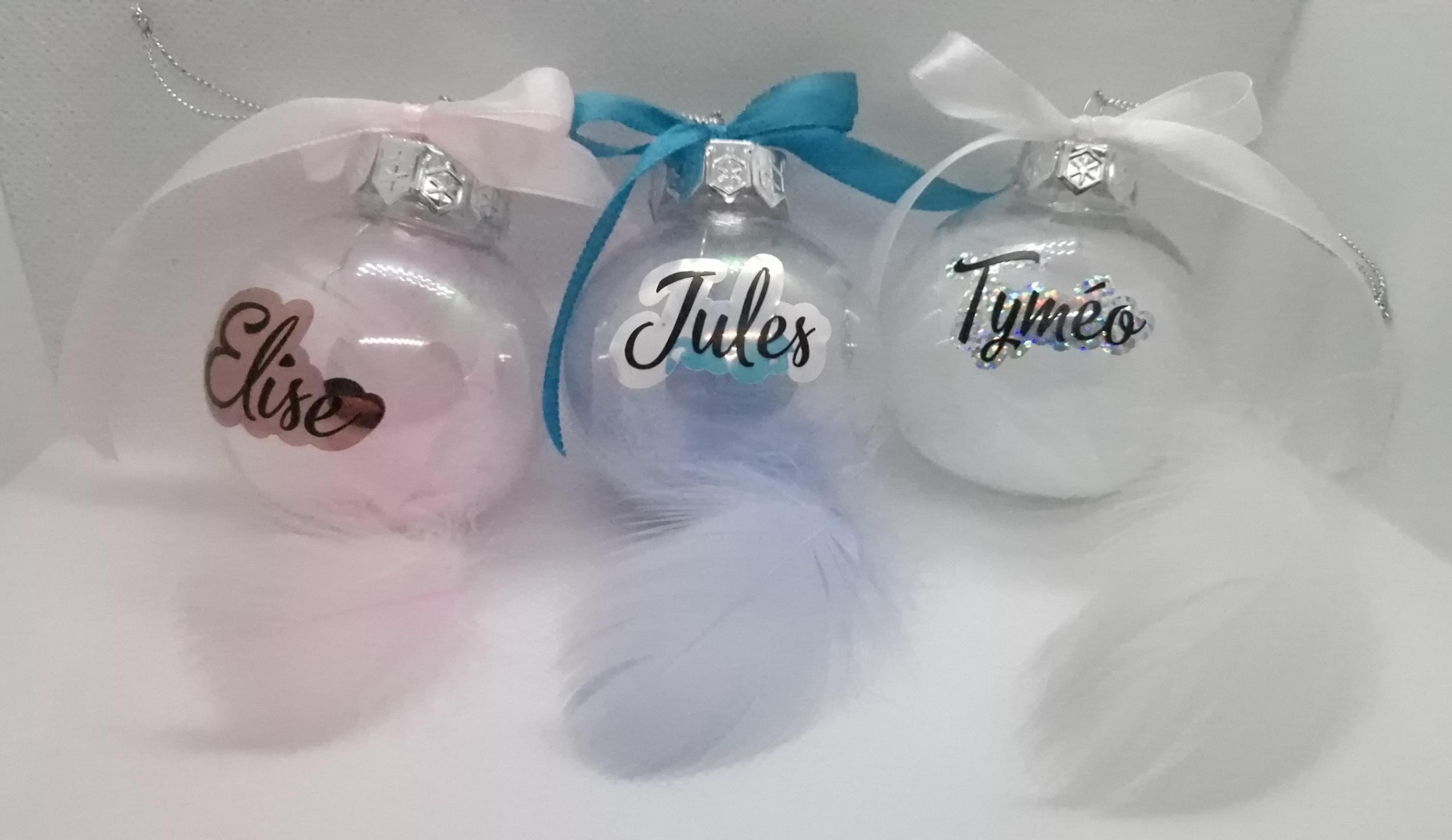 Boule de noël plume personnalisée avec prénom