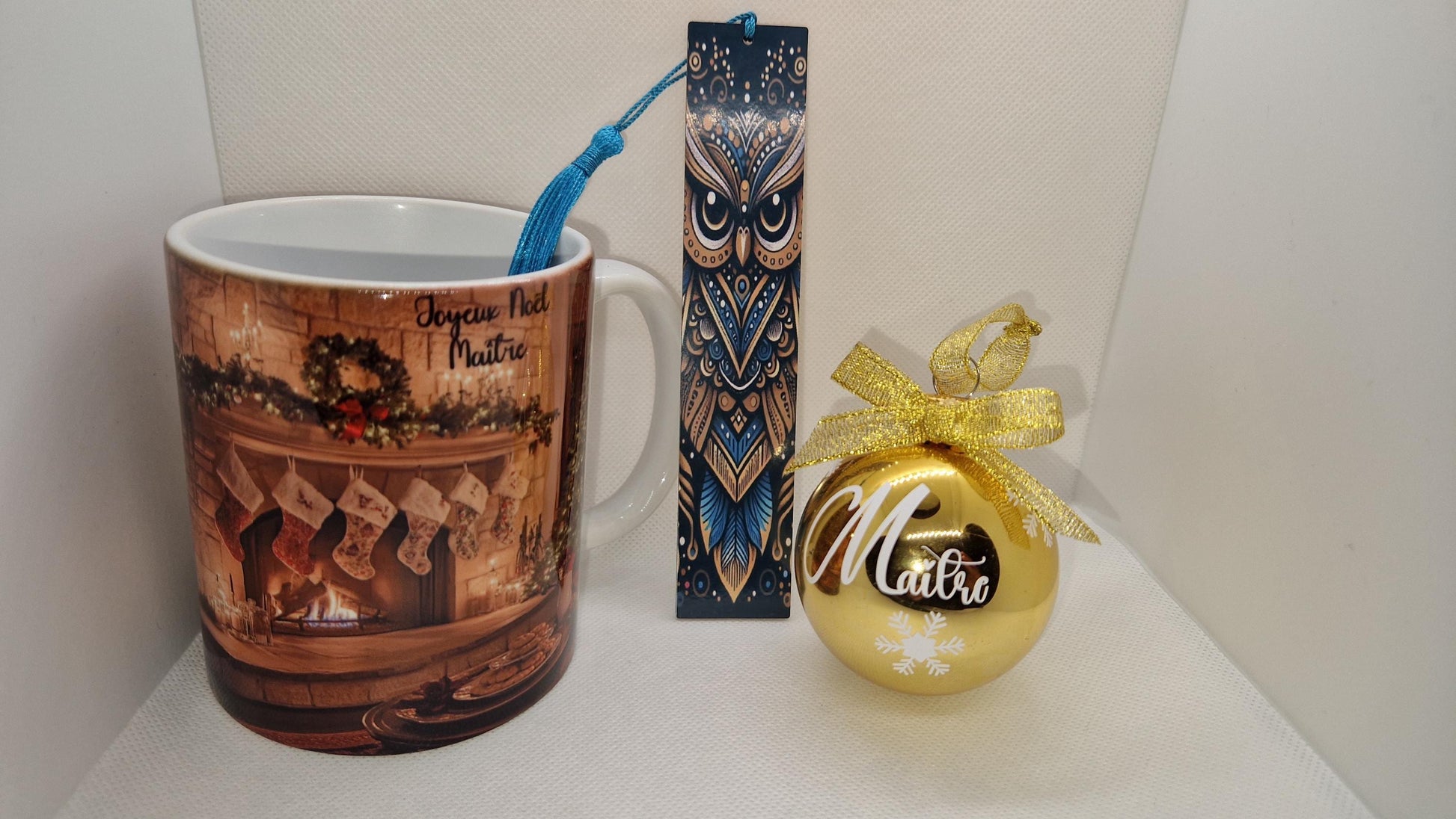 Coffret cadeau Noël maîtresse maître mug boule marque page Heyl’Créations
