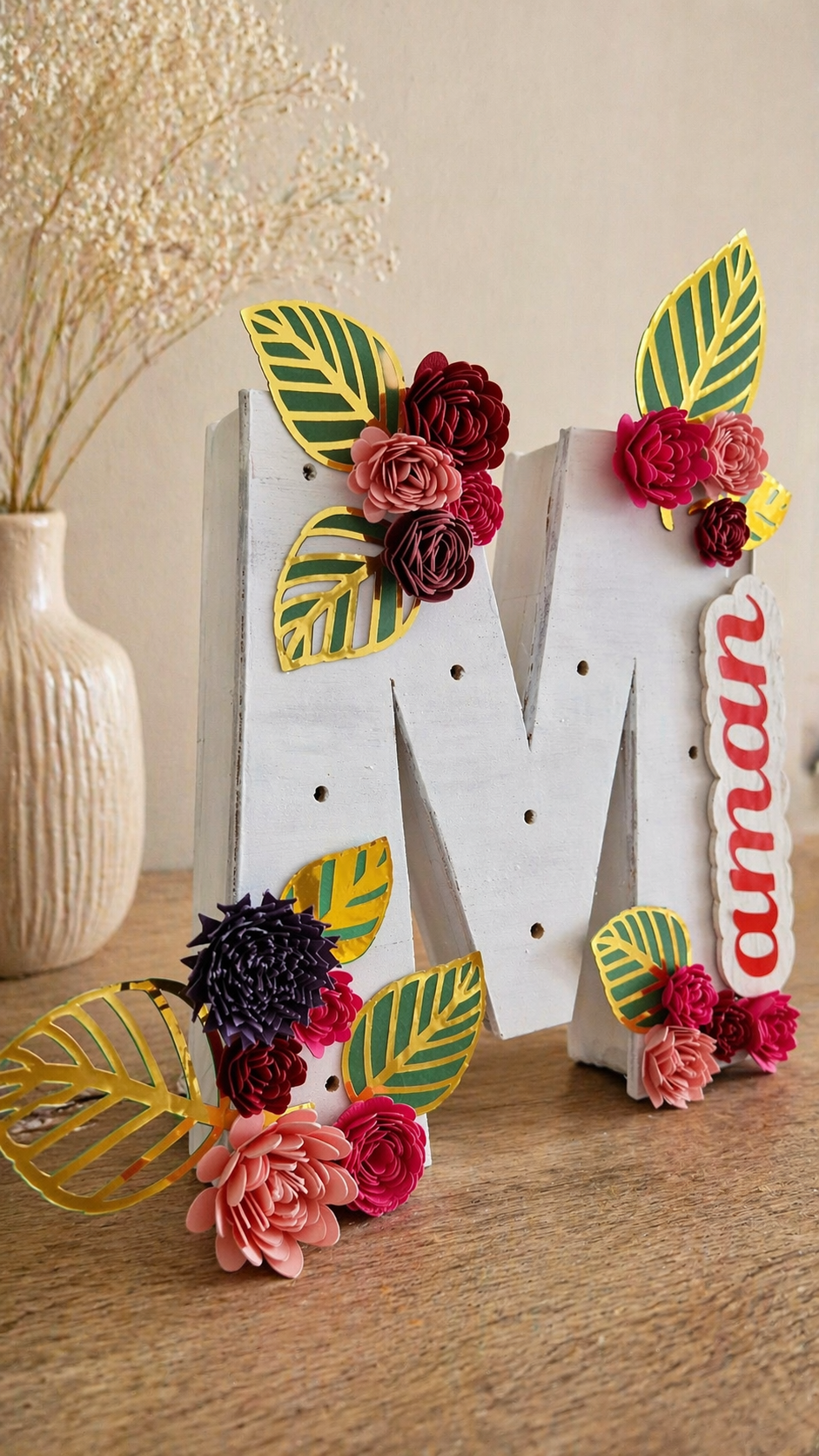 box lumineuse lettre M personnalisée cadeau fête des mamans fait main
