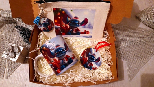 Coffret cadeau Noël personnalisé enfant mug porte clés décoration Heyl’Créations