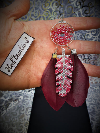 Boucles oreilles attrape rêve rouge fuchsia bijou bohème Heyl’Créations