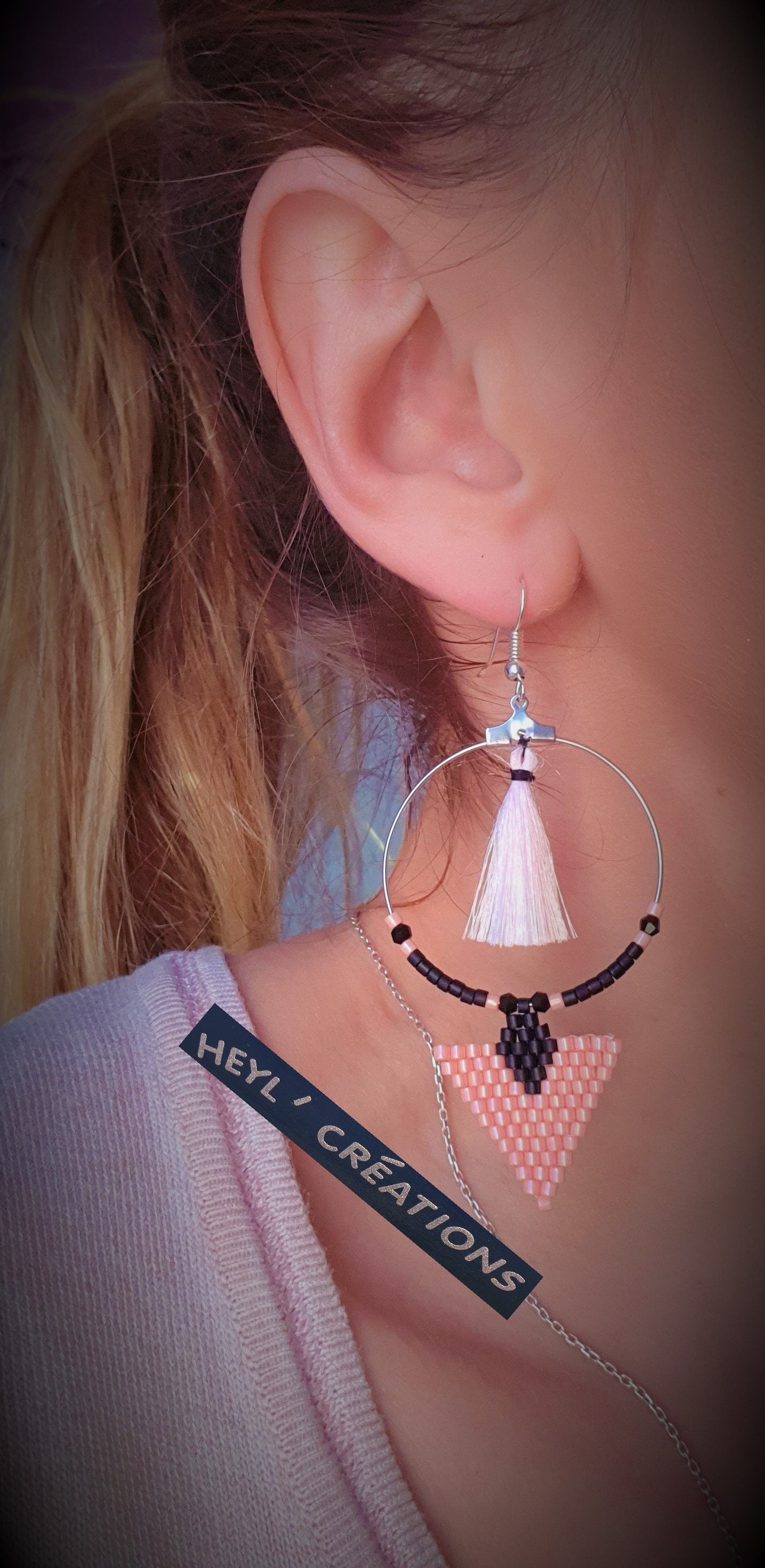 Boucles oreilles pompon rose noir bijou fait main Miyuki Heyl’Créations