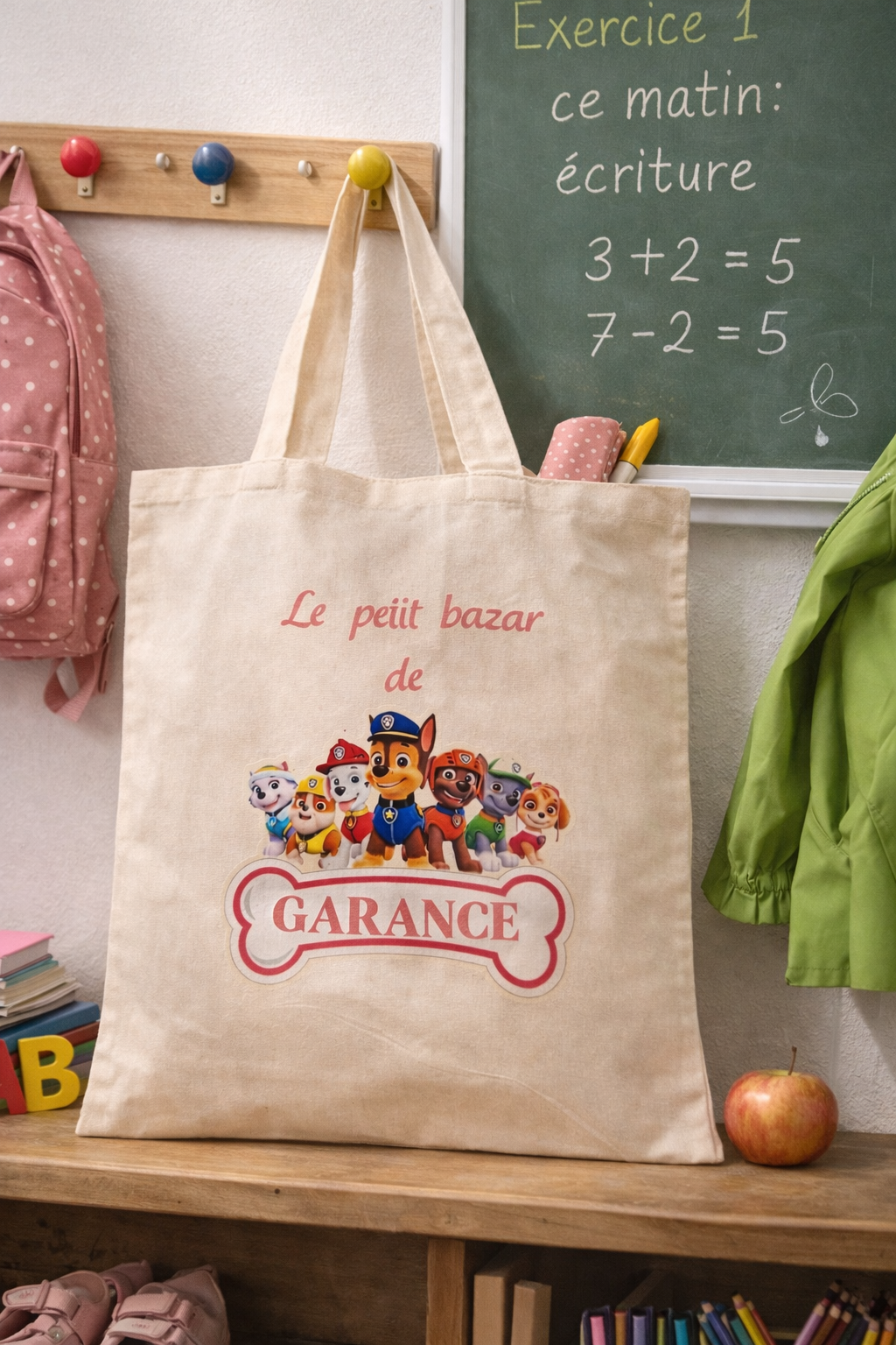 tote bag accroché porte manteau école affaire d'enfant vêtement d'école
