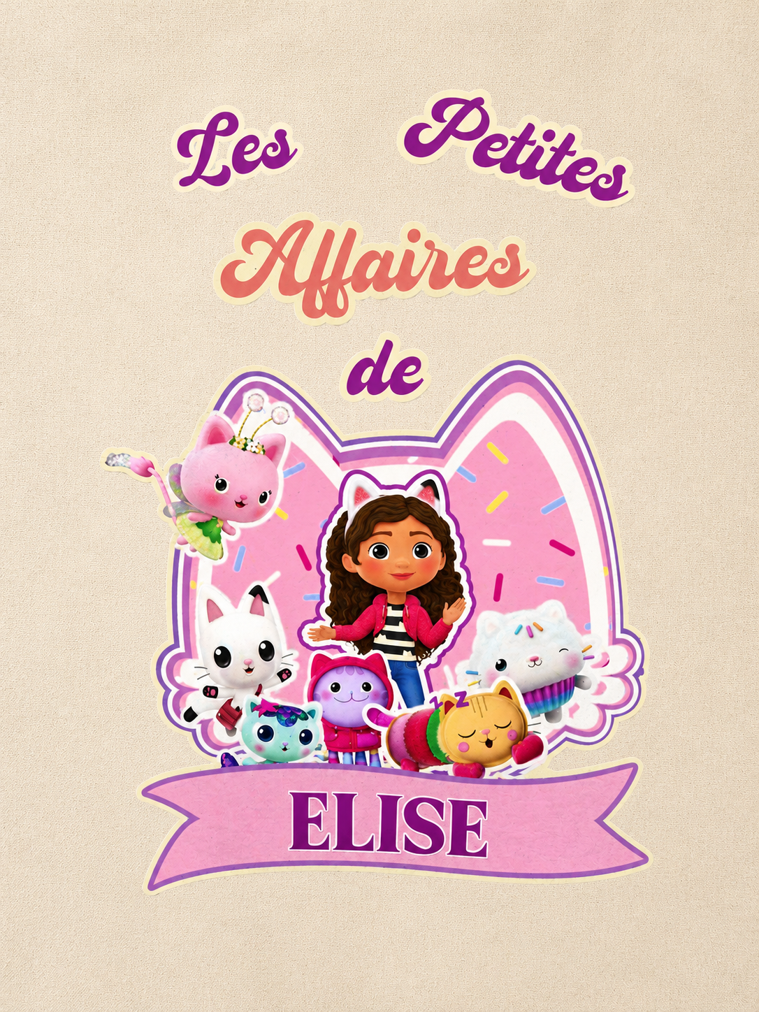 zoom sur le design du tote bag représentant le design de gabby et la maison magique personnalisé avec prénom d'enfant